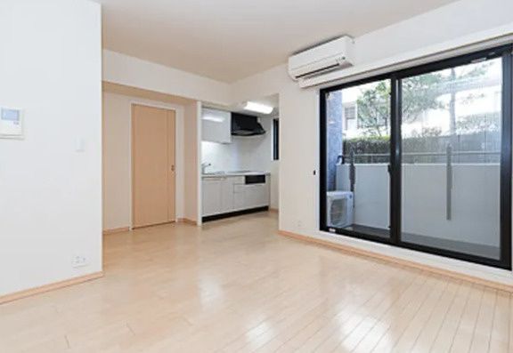 居室・リビング　別タイプ部屋　参考写真です(内装の雰囲気をご確認ください)