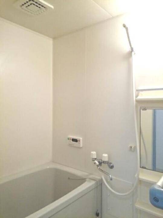 バス・シャワールーム　浴室