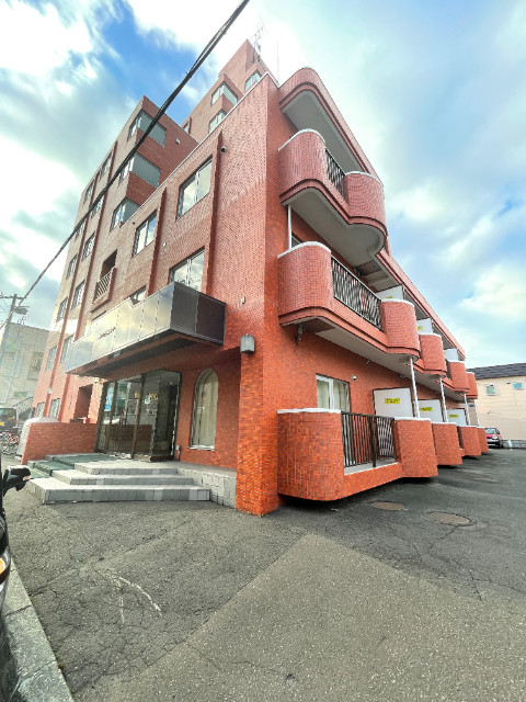 建物外観　アクセントある外観です♪