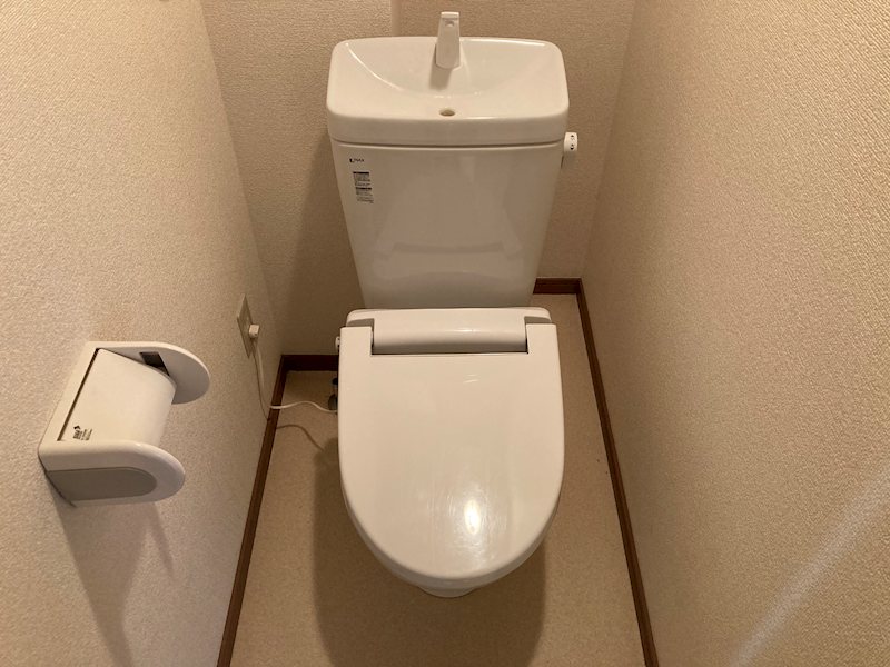 トイレ　参考写真。