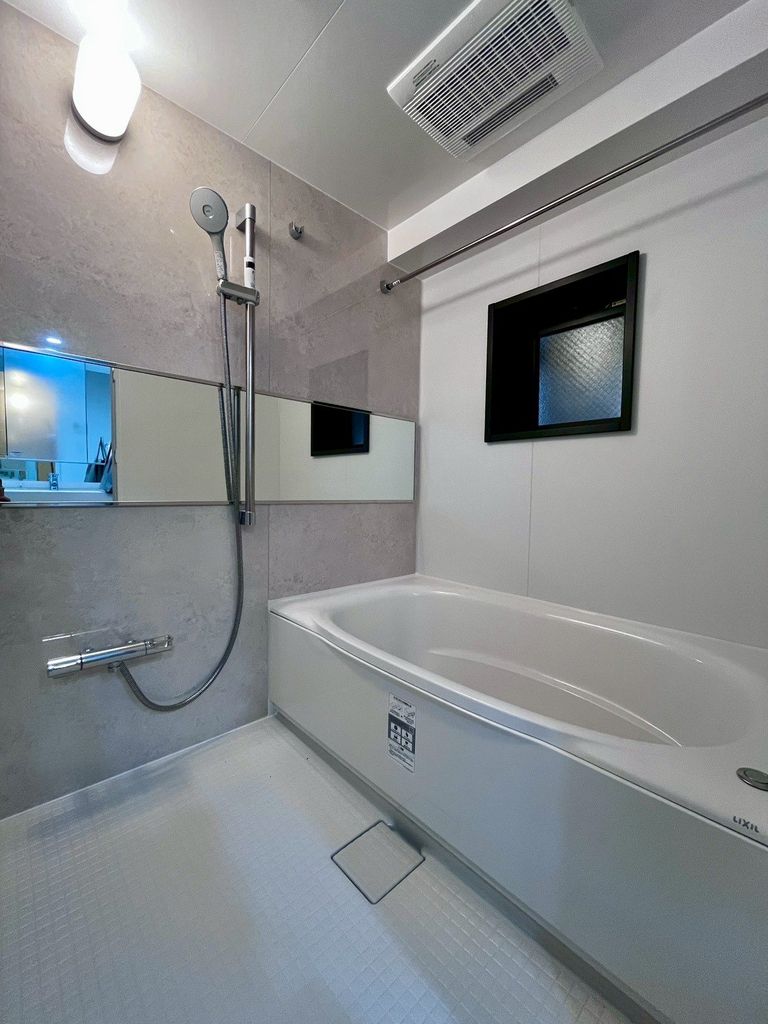 バス・シャワールーム