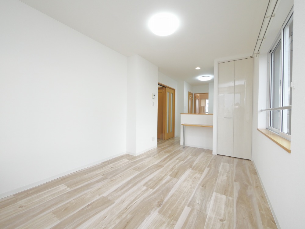 居室・リビング　※他号室の写真になります。雰囲気のご参考にどうぞ♪