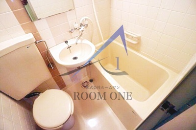 バス・シャワールーム　お風呂です。