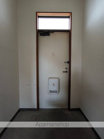 日高マンションIの玄関写真