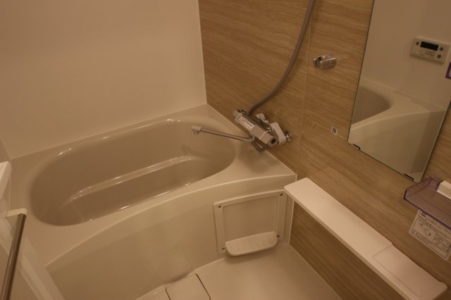 バス・シャワールーム　別室参考写真です。