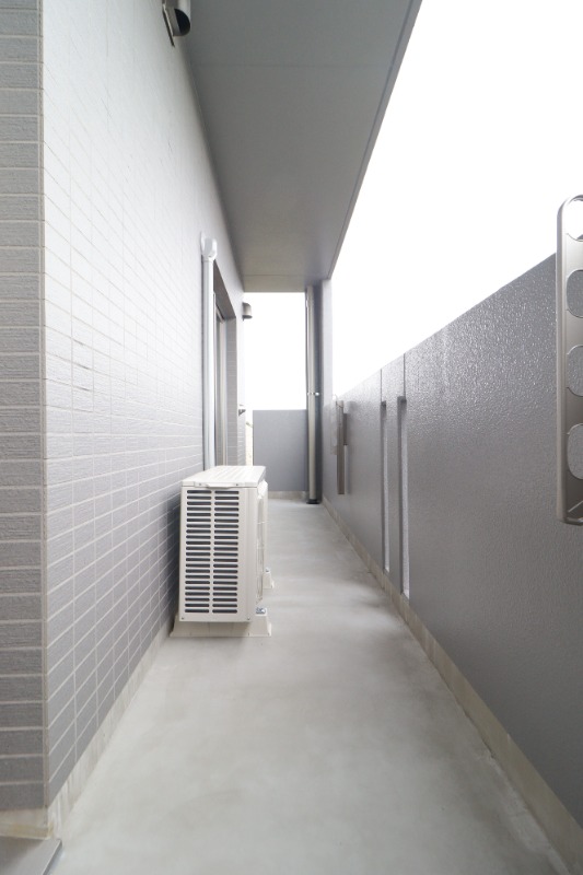 バルコニー　図面と現状に相違がある場合には現状を優先