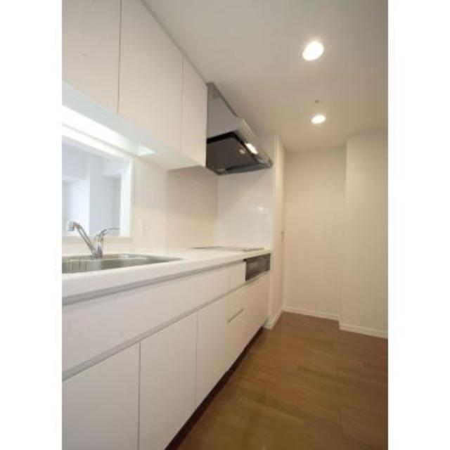 キッチン　※写真は同タイプ住戸です。