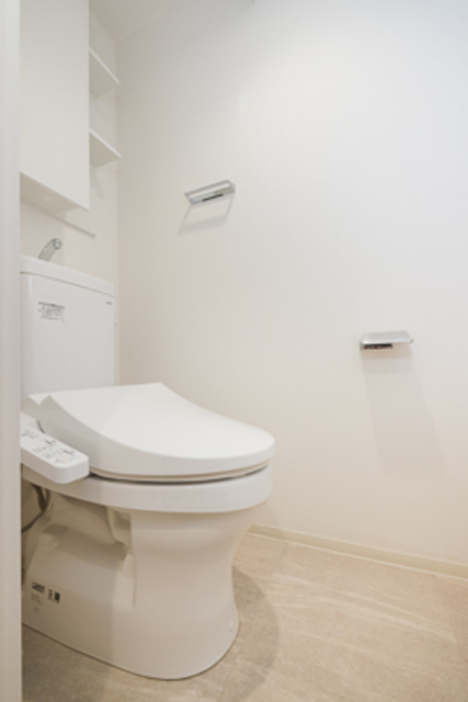 トイレ　※写真は同タイプ住戸です。