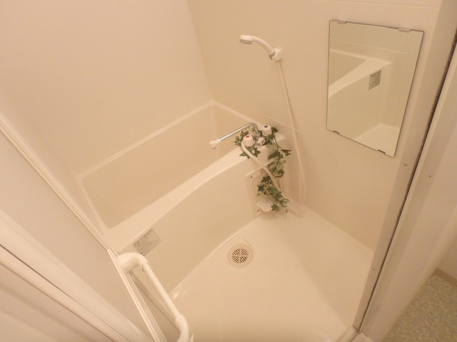 バス・シャワールーム　同間取・別号室