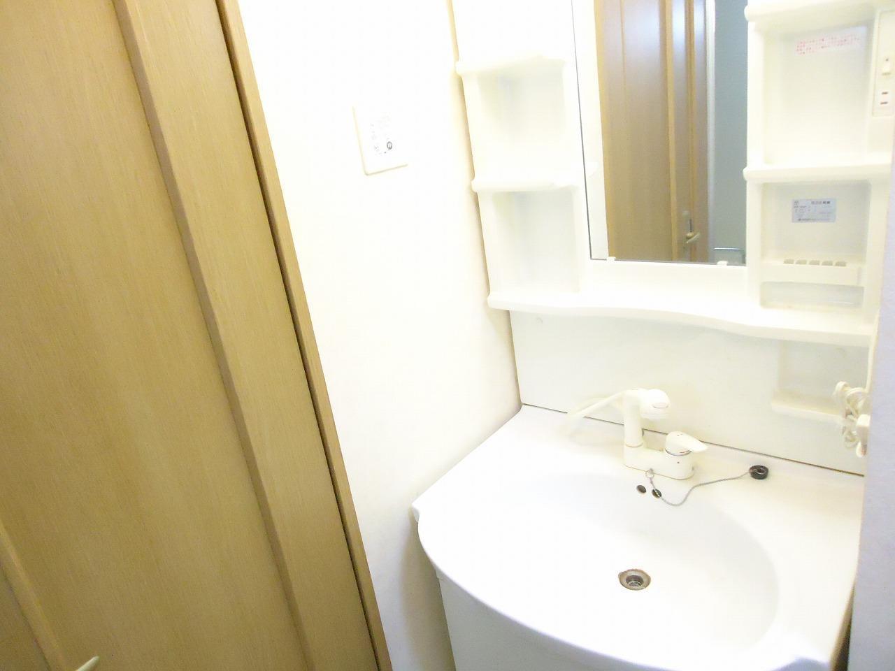 洗面設備　洗面化粧台