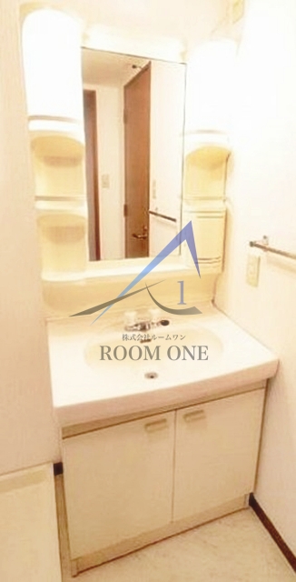 洗面設備　洗面台です。