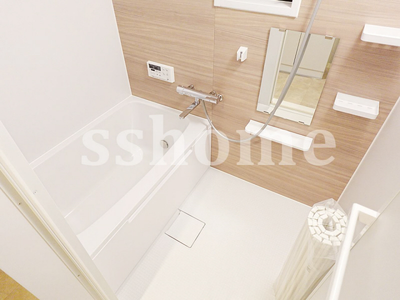 バス・シャワールーム　追い炊き機能付き