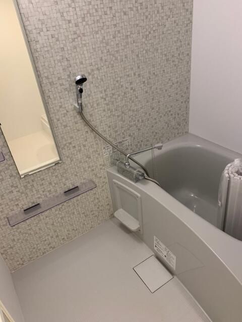 バス・シャワールーム　ゆったり過ごせるお風呂です