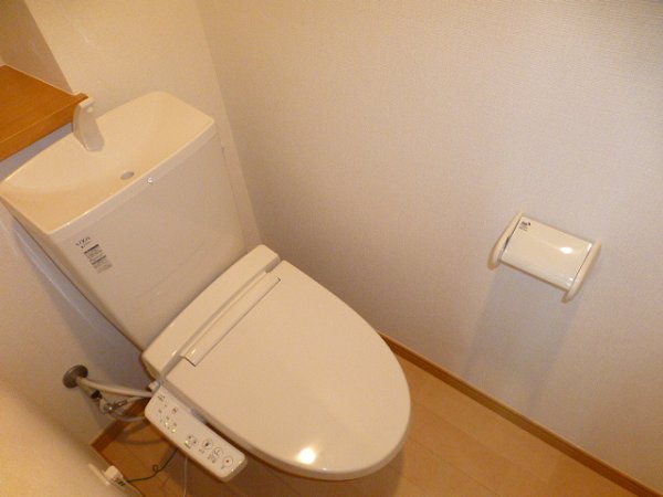 トイレ　シャワー付きトイレ