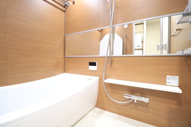 バス・シャワールーム　浴室