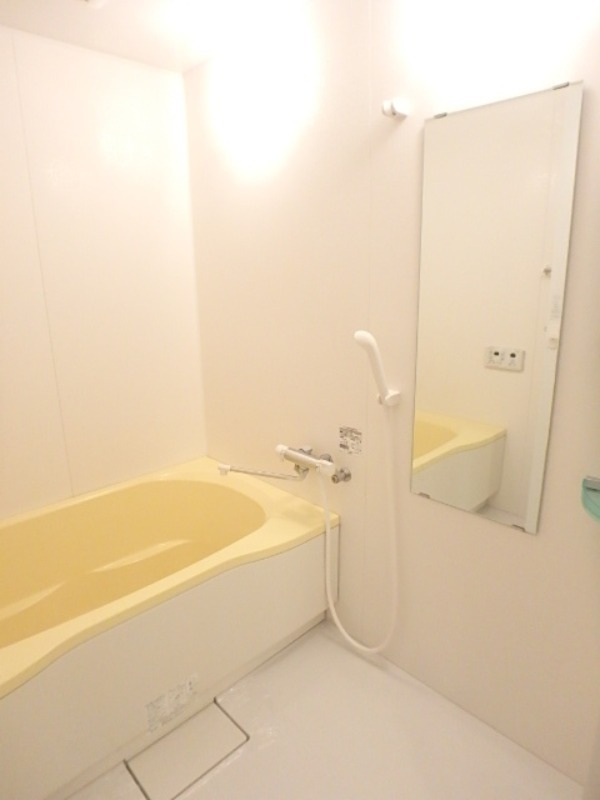 バス・シャワールーム　図面と現状に相違がある場合には現状を優先