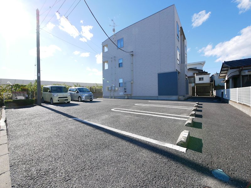 駐車場　敷地内駐車場