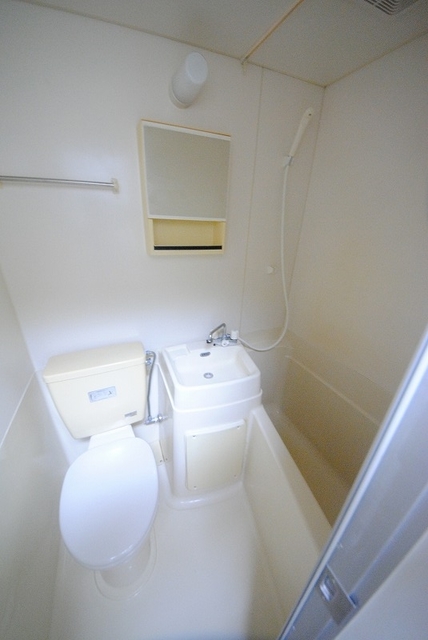 バス・シャワールーム　写真は２０３号室