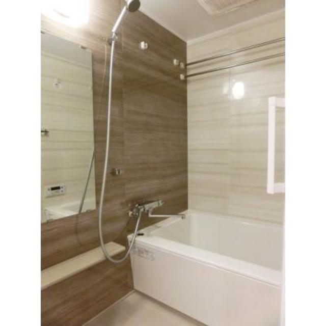 バス・シャワールーム　※写真は同タイプ住戸です。