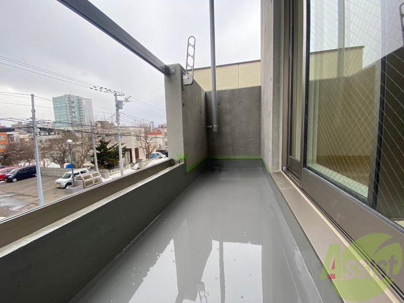 バルコニー　バルコニーが付いていますので一息ついてみてはいかがですか。