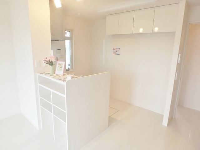 居室・リビング　同施工会社の参考写真です