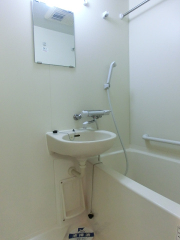 洗面設備　反転タイプ参考写真