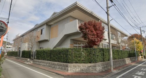幼稚園・保育園　草花保育園（幼稚園・保育園）まで204m