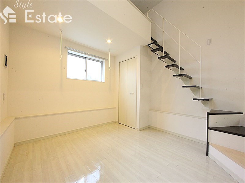 居室・リビング　内装