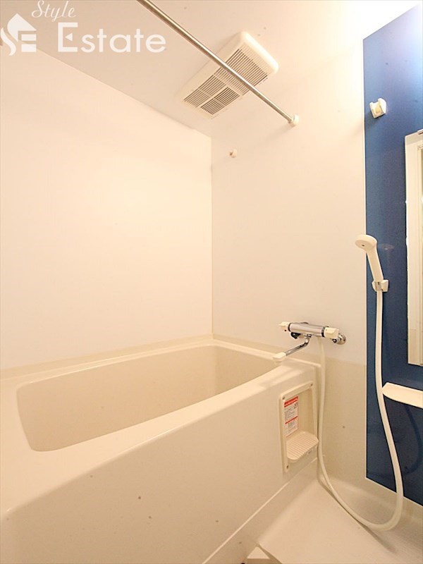 バス・シャワールーム　バスルーム