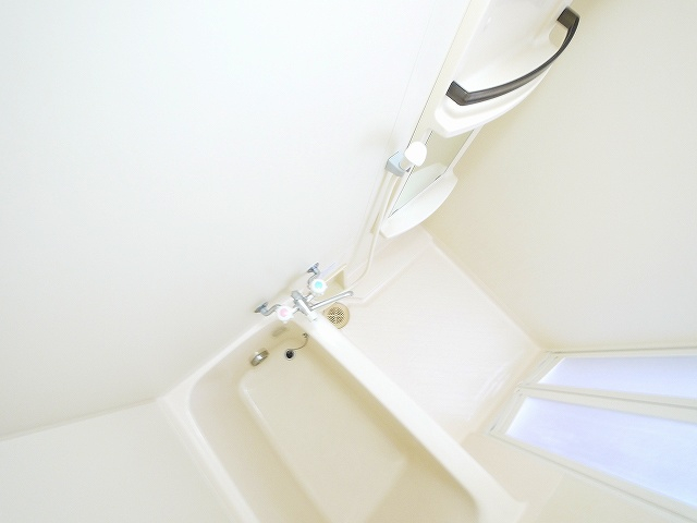 バス・シャワールーム　きれいなお風呂です