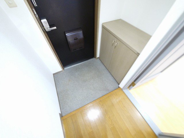 玄関　落ち着いた玄関です