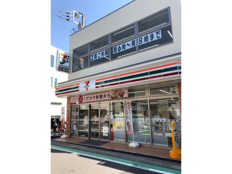コンビニ　セブンイレブン 横浜大倉山3丁目店（コンビニ）まで146m