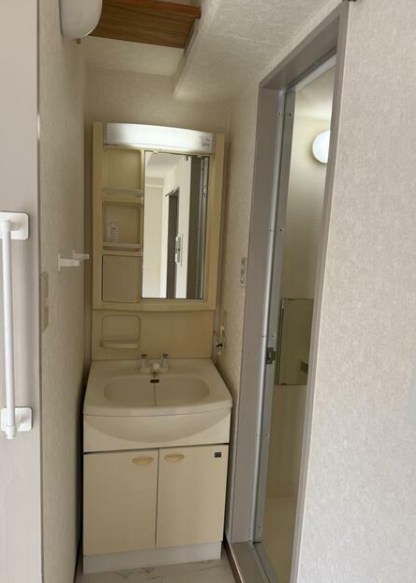 洗面設備　反転部屋参考