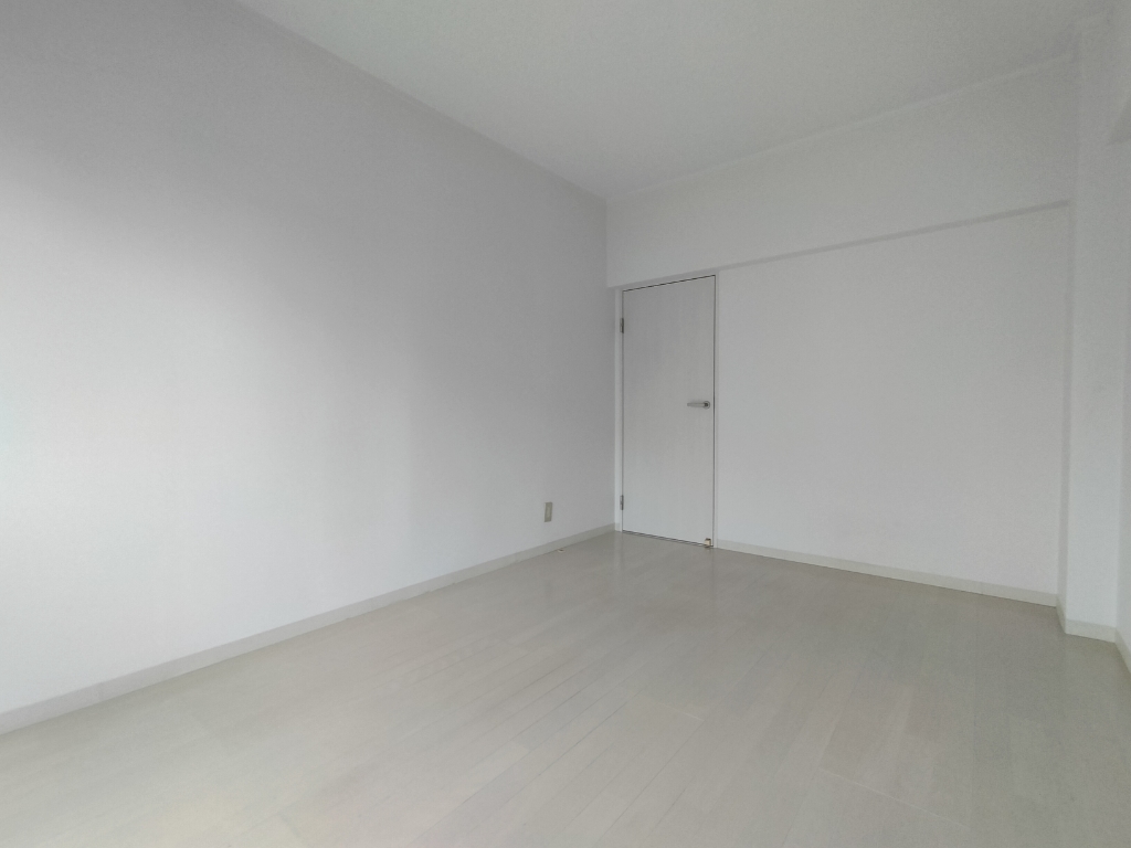 キャピタルビルドの内装写真