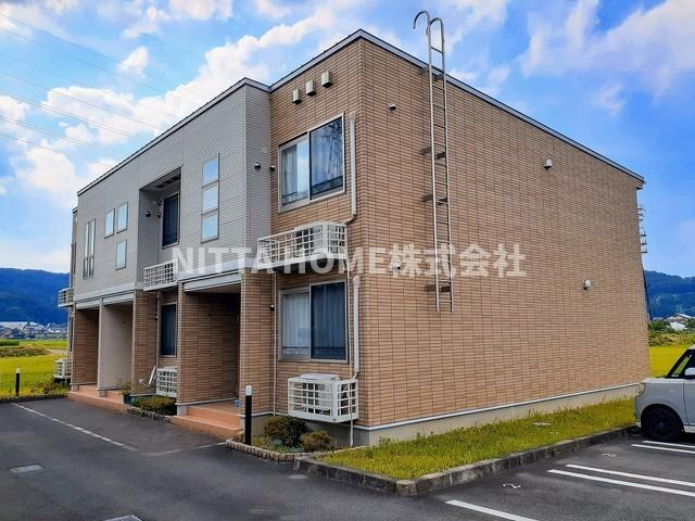 建物外観　南向きの物件です☆