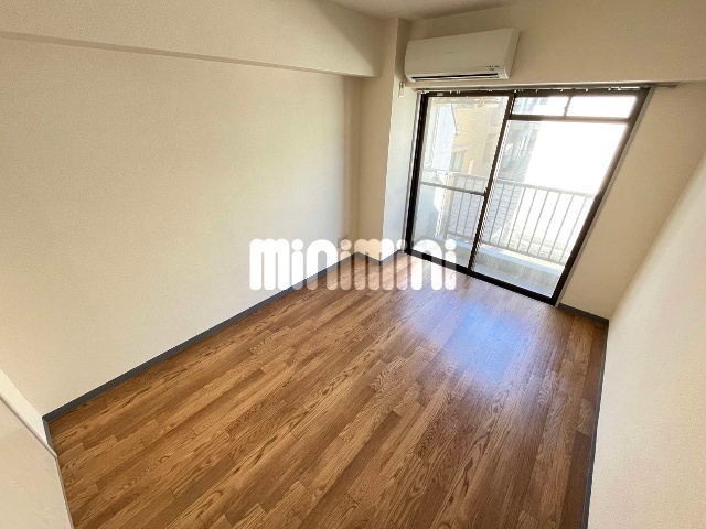 居室・リビング　※同物件の別号室の参考写真です。