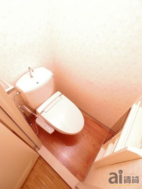 トイレ　※同仕様写真