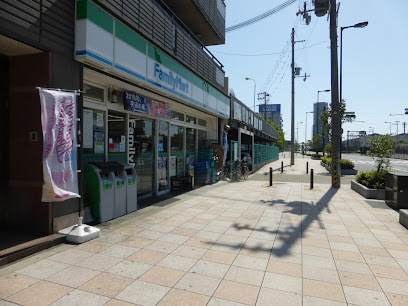 コンビニ　ファミリーマート堀田此花店（コンビニ）まで308m