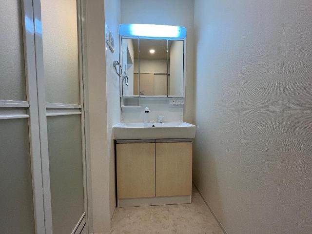 洗面設備　洗髪洗面化粧台