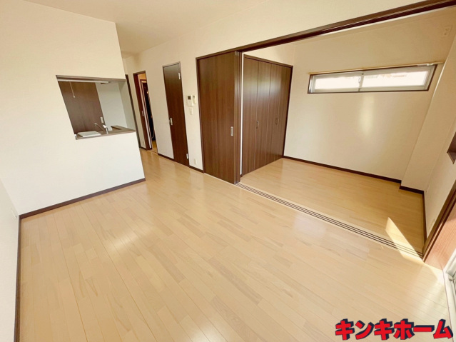 居室・リビング　写真は参考写真です。現況を優先してください。