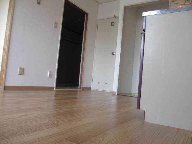 居室・リビング　☆同マンション別室の写真です☆