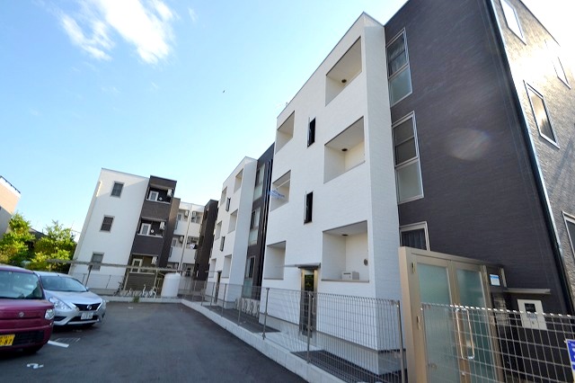建物外観　お問合せはシティホーム海田センター　082-821-2227