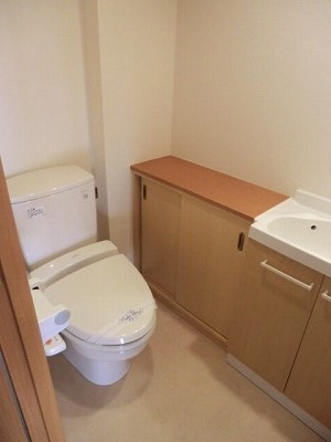 トイレ　同マンション別部屋