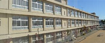 小学校　城北小学校（小学校）まで897m