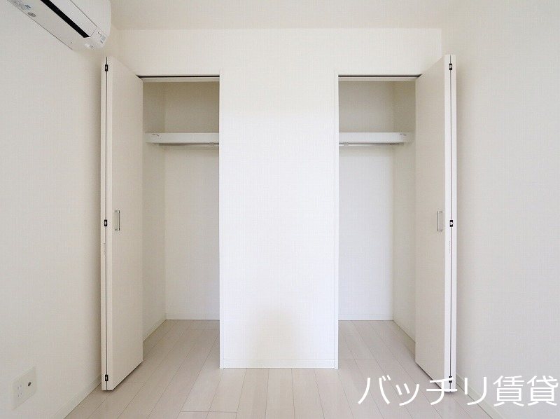 収納　画像は同型タイプの為、現状を優先致します。