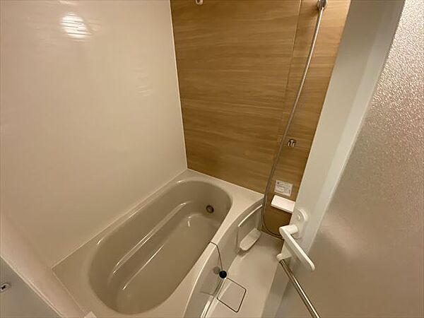バス・シャワールーム　日々の疲れを癒すお風呂付です