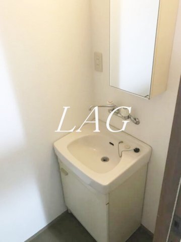 洗面設備　洗面台です。