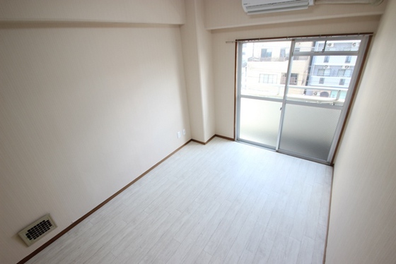 居室・リビング　※掲載写真は同マンション別部屋参考写真となります。