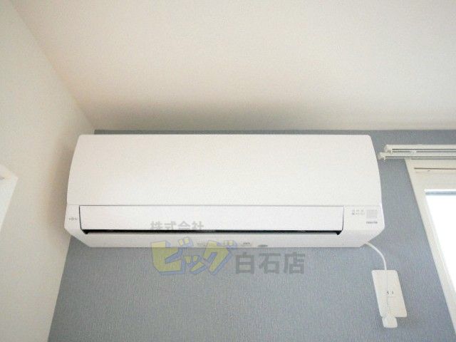 その他設備　夏も快適なエアコン付きです♪