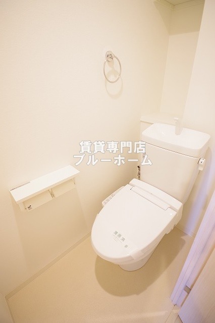 トイレ　温水洗浄便座付！
